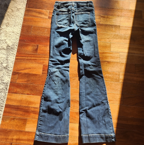 Miss Selfridge Kick flare stretched jeans - Picture 10 of 10